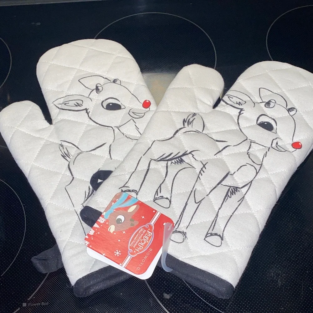 Bioworld Rudolph The Red‎ Nose Reindeer Oven Mitts Set Black and White NWT